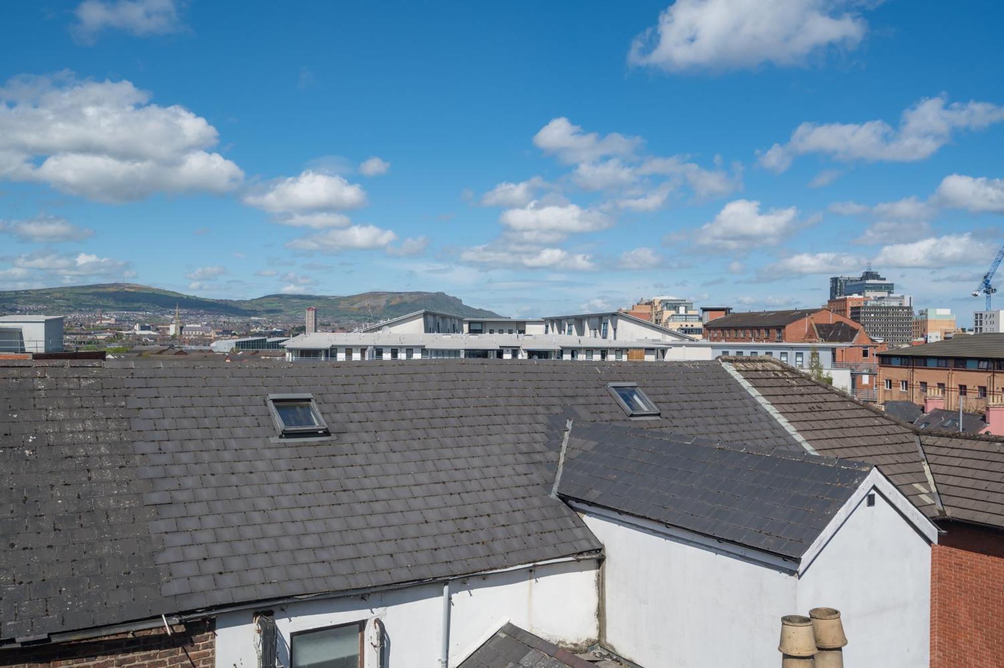Central Belfast Apartments Queen'S Hideaway Bagian luar foto