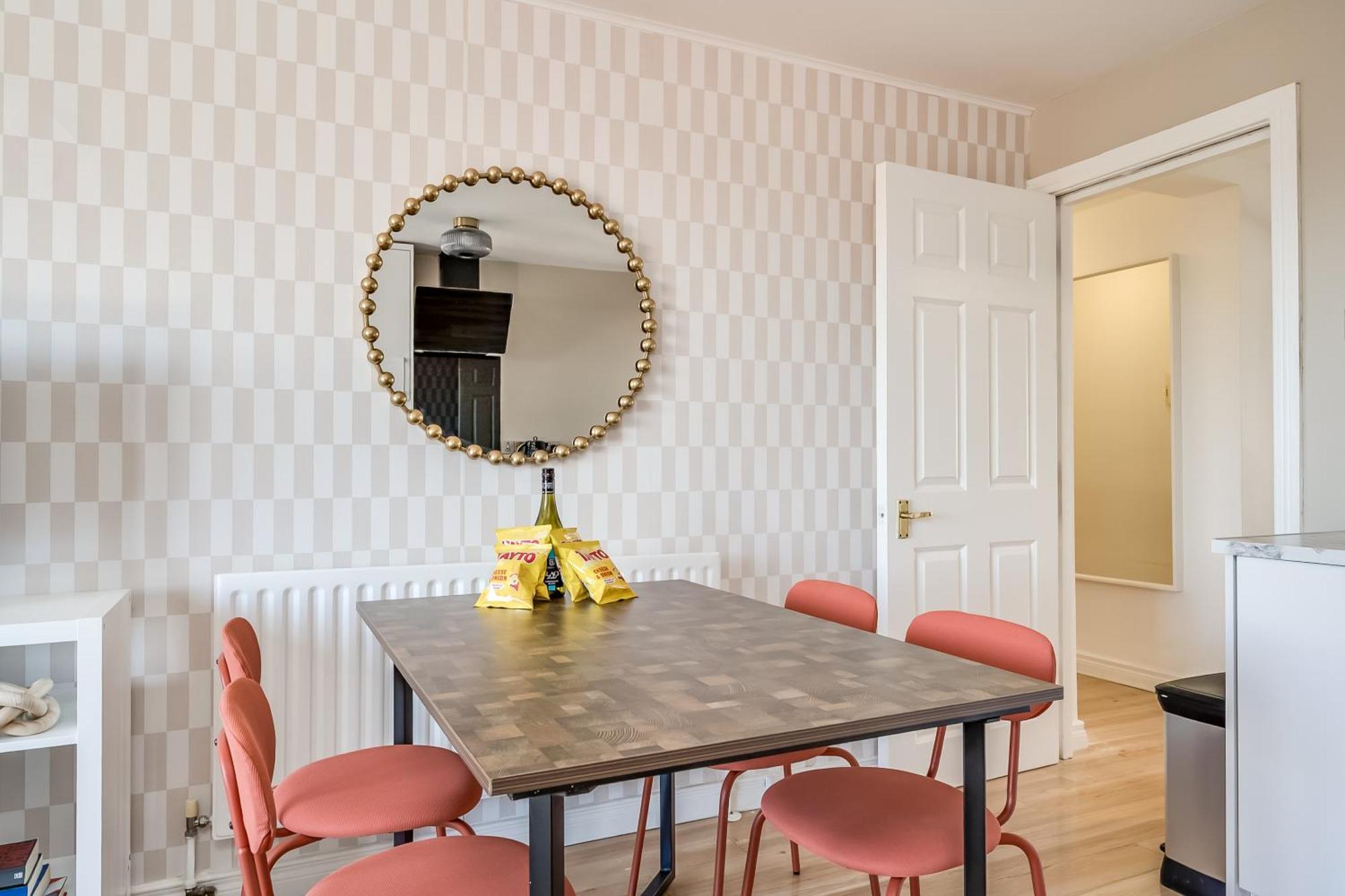 Central Belfast Apartments Queen'S Hideaway Bagian luar foto